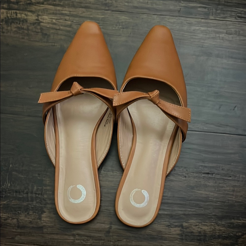 Women's Tan Slip-On Pointed Toe Flats with Knot Detail